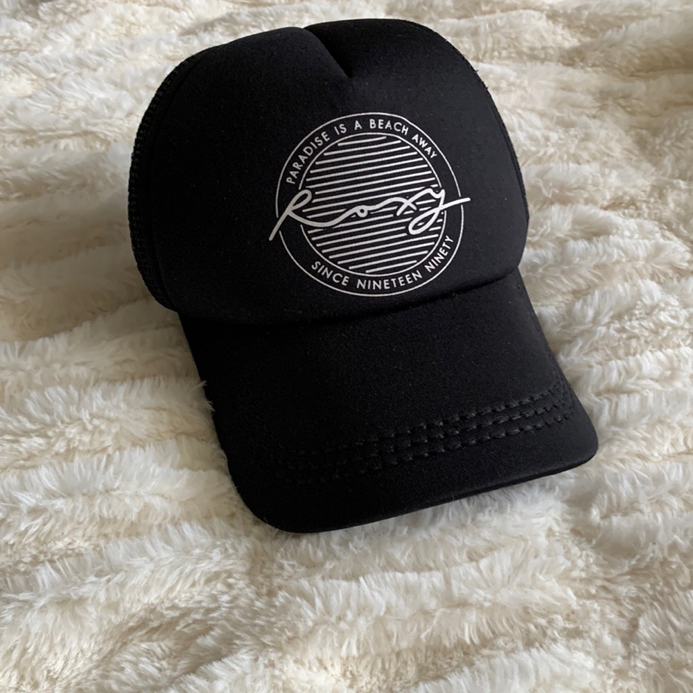 Roxy Surfer SnapBack